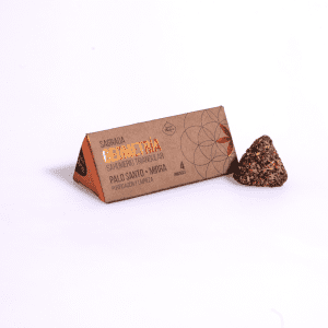 Incienso Triangular de Palo Santo Mirra
